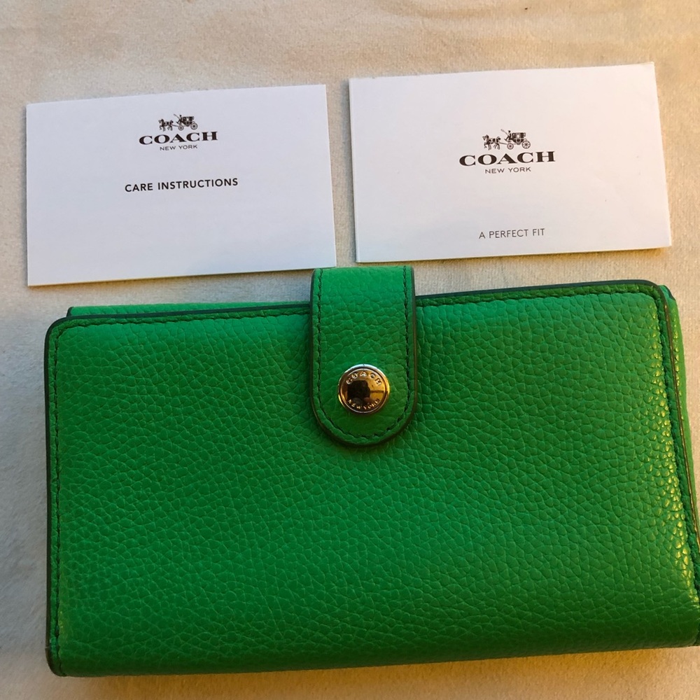AUTHENTIC Leather Coach Wallet (wristlet)